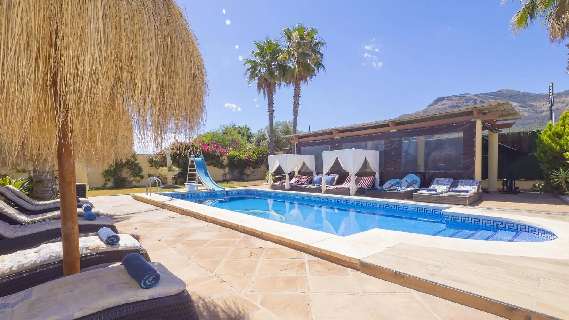 Cubo'S Villa Las Palmeras Altas Alhaurin el Grande 0*,  Spain